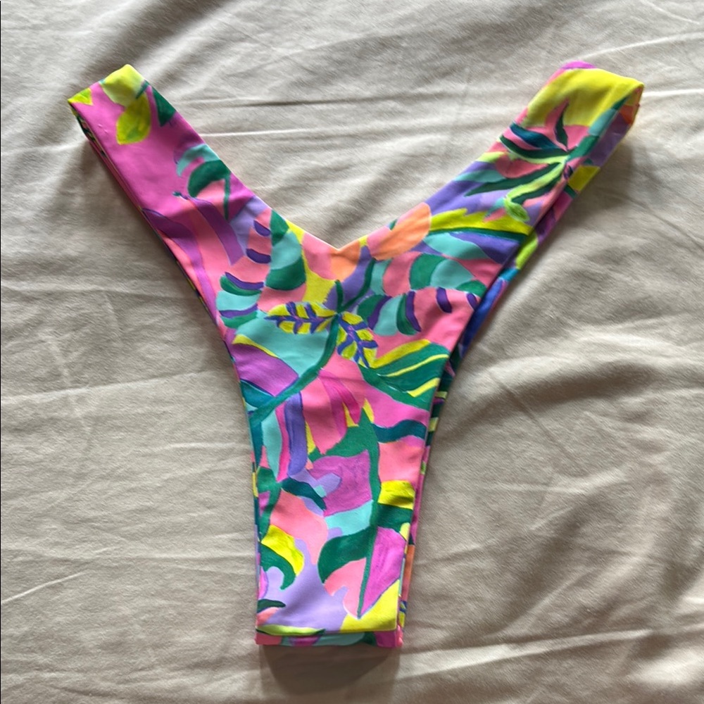 Kulani Kinis Bottoms